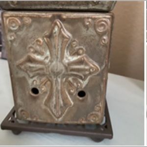 COPY - Cross Scentsy warmer